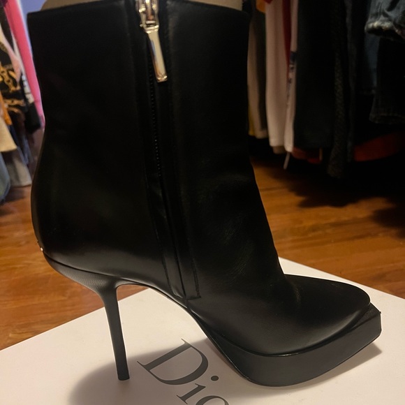 Authentic Dior booties. - Picture 6 of 8